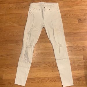 Hudson high rise distressed white jeans size 28